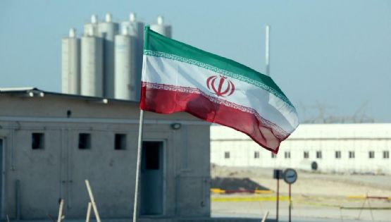 Rusia construirá ocho centrales nucleares en Irán