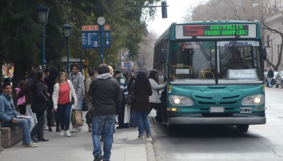 Cuáles son las 21 ciudades con boleto de colectivo más barato que en Mendoza
