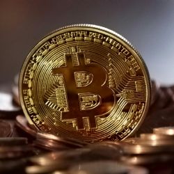 Sube el oro, la plata y el bitcoin en alza por el conflicto en Medio Oriente