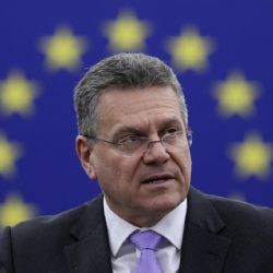 Europa se defiende de EEUU por los aranceles