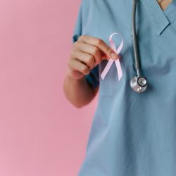 Un fármaco contra las náuseas ayudaría a combatir el cáncer de mama, según un estudio