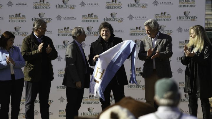 Milei se reunirá en La Rural con la Mesa de Enlace 