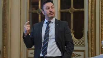 Cinco demorados por intentar robar la camioneta de Luis Petri