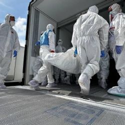 Ucrania y Rusia intercambian más de mil cuerpos de soldados caídos