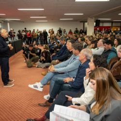 Cómo resolverá la UCR el armado de su propia lista si acuerda con LLA