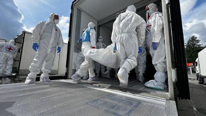 Ucrania y Rusia intercambian más de mil cuerpos de soldados caídos