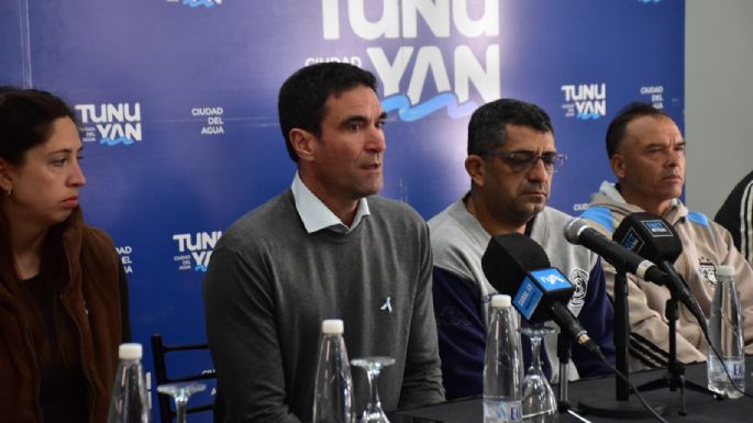 El intendente de Tunuyán se diferenció de Félix y unificó los comicios