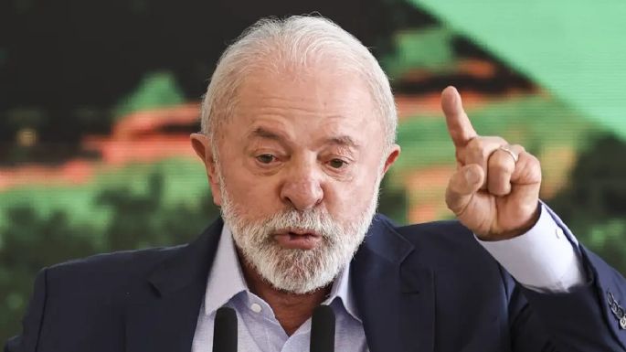 Lula buscará la reelección para que no regrese "la banda de lunáticos"