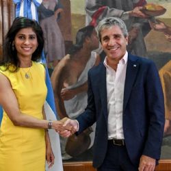 La sorpresiva renuncia de la número 2 del FMI y el mensaje de Luis Caputo 
