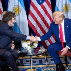 Beneficiarios del fallo de YPF cuestionan a Donald Trump por apoyar a la Argentina