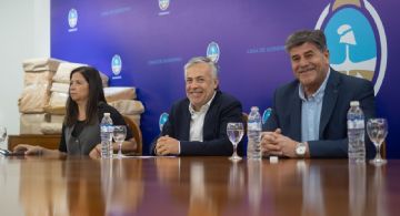 Alfredo Cornejo anunció más obras viales tras la denuncia de Anabel Fernández Sagasti