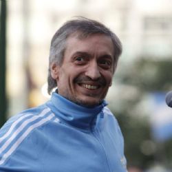 Máximo Kirchner advirtió al peronismo: “Si le hablamos a todos, no le hablamos a nadie”