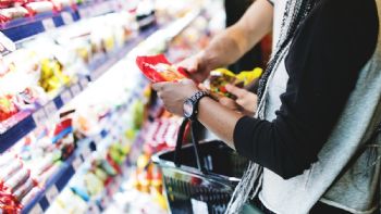 Las ventas en supermercados cayeron un 1,5% 
