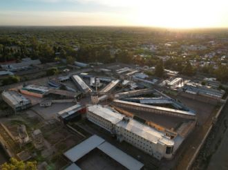 Presentaron un proyecto para prohibir celulares en cárceles