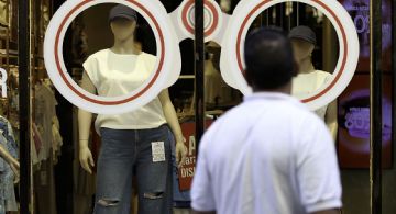 En noviembre, el consumo cayó 2,8% interanual 