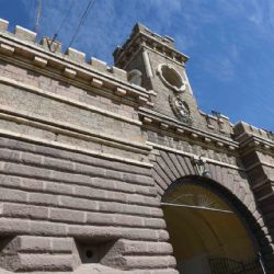 Un penitenciario intentó ingresar a la cárcel con un kilo de marihuana 