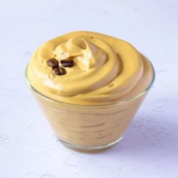 Delicioso postre dulce de café y sin harina