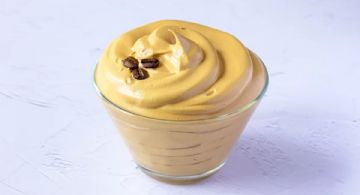 Delicioso postre dulce de café y sin harina