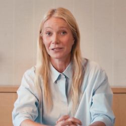 La ex del cantante de Coldplay se mete en el escándalo del CEO infiel