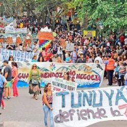 8 caravanazos contra la minería se harán el sábado y llegarán a la Asamblea del Pueblo en Uspallata