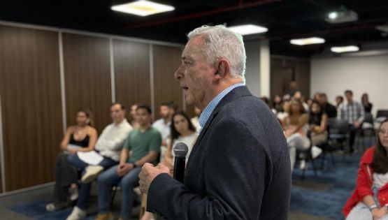 Condenan al expresidente colombiano Álvaro Uribe por soborno