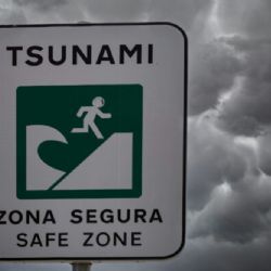 Chile dispuso alerta roja por tsunami en varias localidades costeras 
