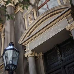 Dólar hoy: la divisa cerró la semana con una suba 