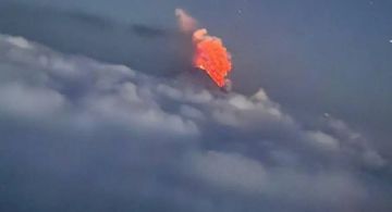 Tras el fuerte terremoto en Rusia, un volcán entró en erupción