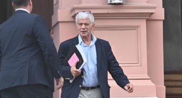 A pesar del escándalo, Milei sostiene a Cúneo