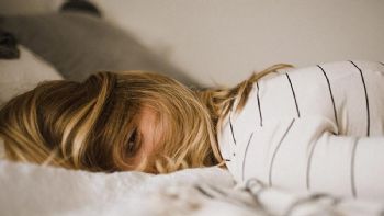 Dormir poco o mal durante períodos prolongados aumenta el riesgo de depresión