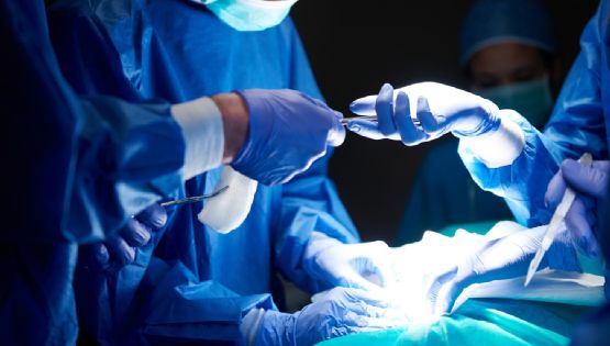 El caso del hombre con tres penes que desconcertó a los estudiantes de la Universidad de Birmingham