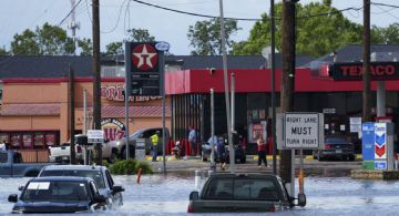 Inundaciones en Texas: críticas a Trump por recortes