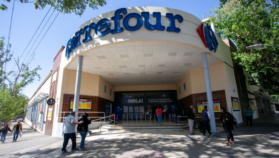 Suspendieron la venta de Carrefour en la Argentina