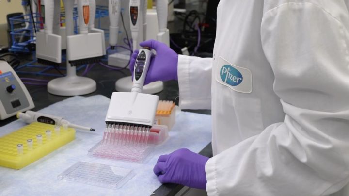EE.UU. ultima a farmaceúticas para que bajen sus precios