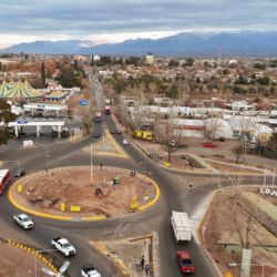Lunes de primavera anticipada en Mendoza: alerta de Zonda