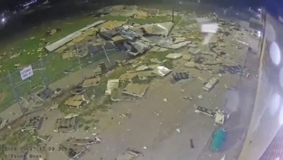 Un vendaval arrancó los techos de una cárcel en Nebraska