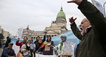 “Supermiércoles” de marchas: jubilados y trabajadores del Garrahan se movilizan
