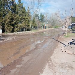 Se volvió a inundar el barrio de Luján de Cuyo donde siempre falta el agua