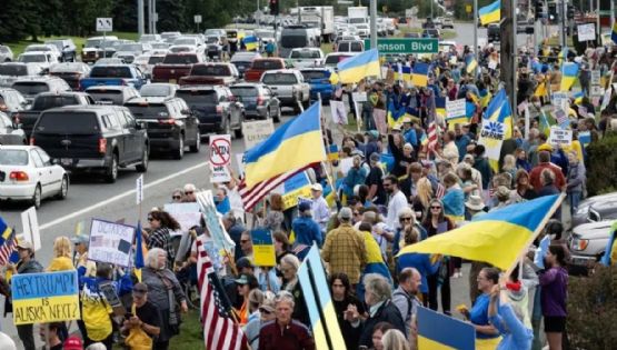 Trump encabeza una delegación de 16 integrantes en Alaska