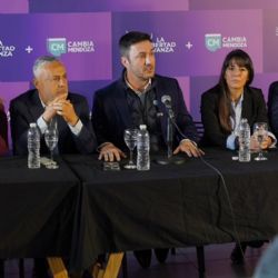 El incómodo momento que vivió Cornejo en la presentación de candidatos