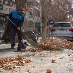 Por el Zonda, suspendieron las clases presenciales en Lavalle, Santa Rosa y Luján