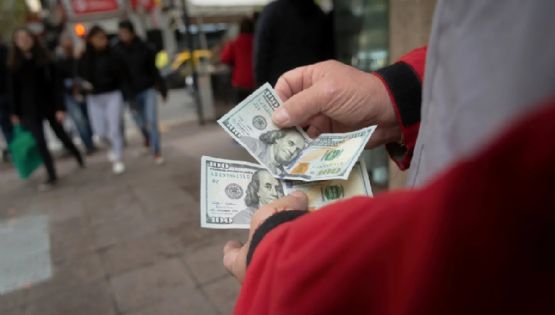 El dólar se acerca a los $ 1.500 y suben los bonos
