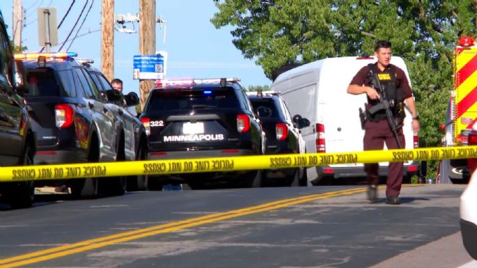 Minneapolis: joven mató a dos niños en una escuela mientras rezaban