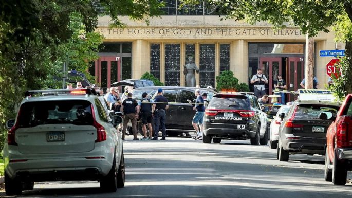 Minneapolis: joven mató a dos niños en una escuela mientras rezaban