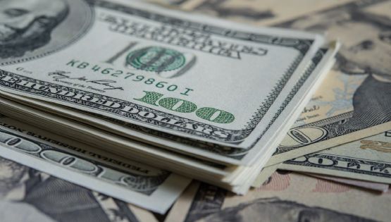 Jornada agitada: fijan nuevas bandas, sube el dólar y los bonos se hunden