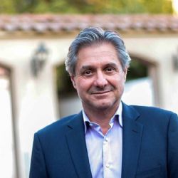 “El peso fuerte llegó para quedarse”