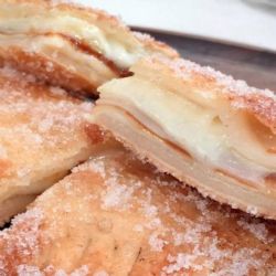 Exquisitas tortas fritas rellenas