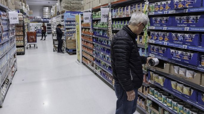Por la suba del dólar, empresas remarcan precios con subas de entre 3% y 9%