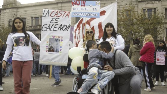 Movilización con el veto a la ley de Emergencia en Discapacidad 