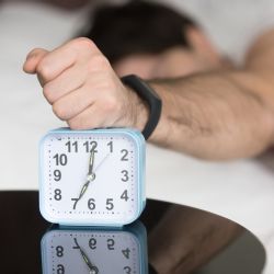 Un científico del CONICET explica por qué en Argentina nos levantamos de noche 